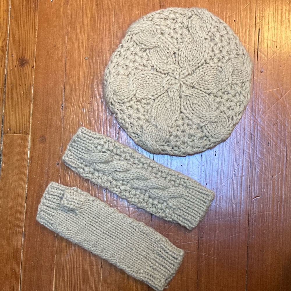 Beige Knit Beret and Fingerless Mittens Set